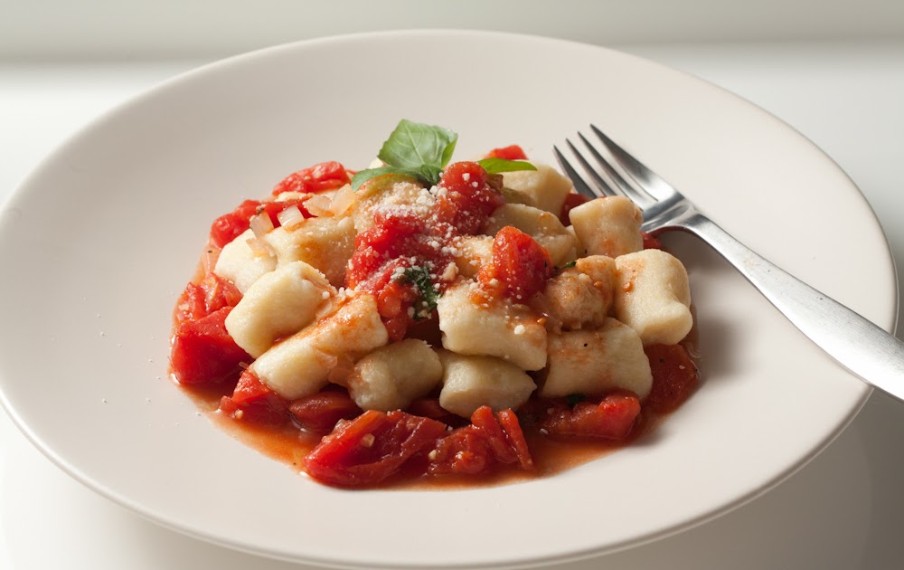 Second Floor Walkup Cook Ricotta Gnocchi in TomatoBasil Sauce